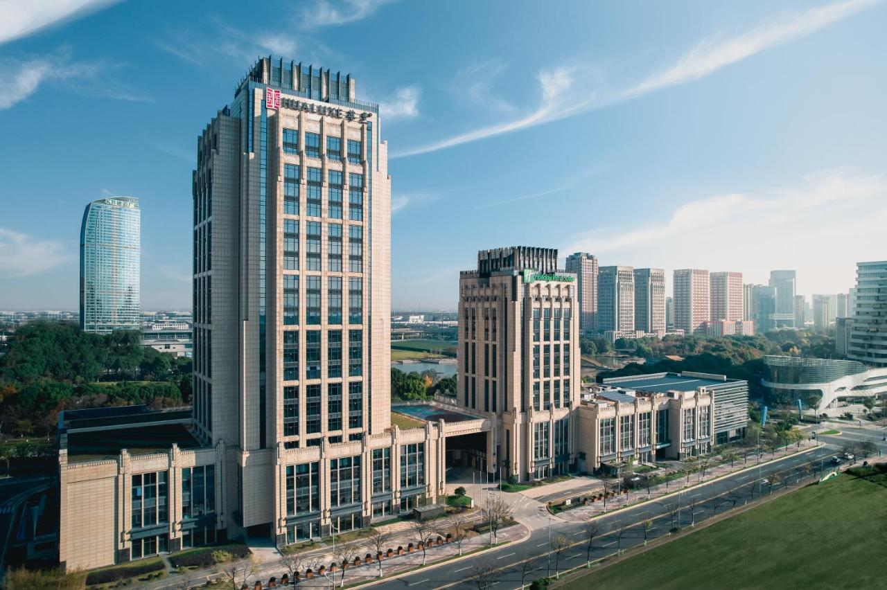 Hualuxe Kunshan Huaqiao By Ihg - F1 Racing Preferred Hotel Exteriör bild