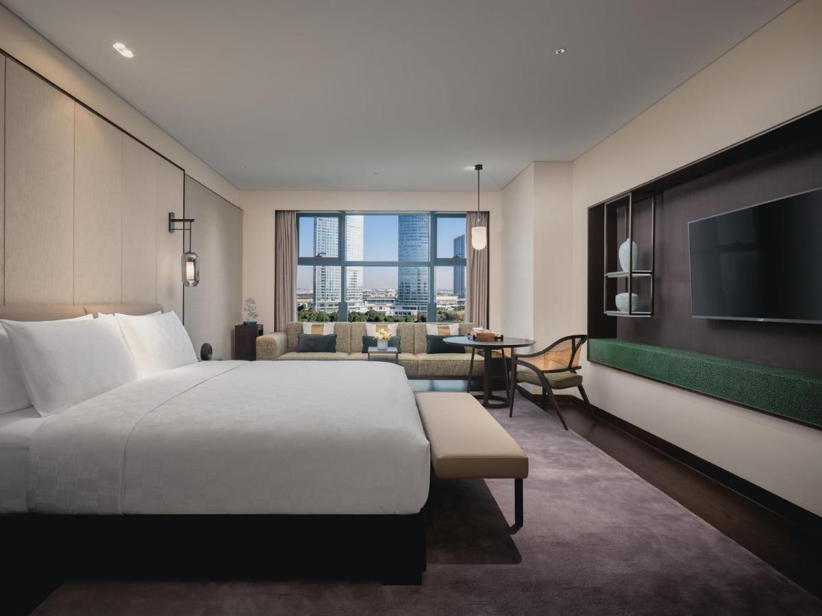 Hualuxe Kunshan Huaqiao By Ihg - F1 Racing Preferred Hotel Exteriör bild