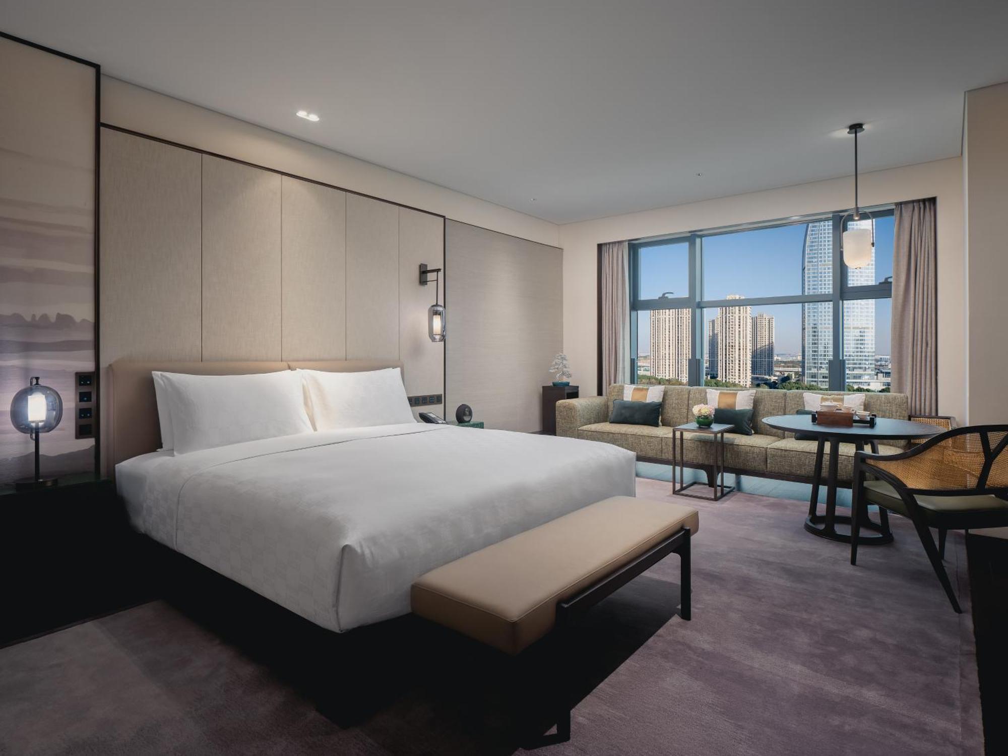 Hualuxe Kunshan Huaqiao By Ihg - F1 Racing Preferred Hotel Exteriör bild
