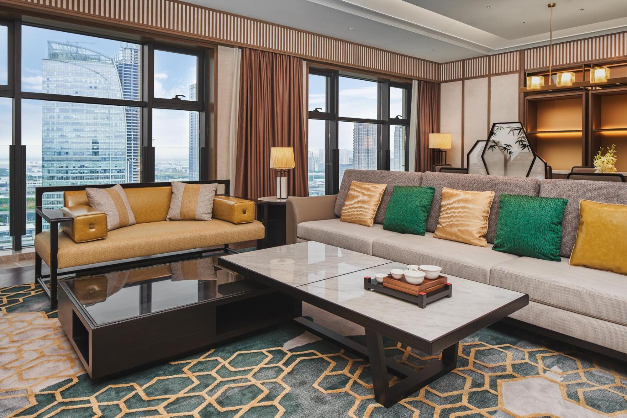 Hualuxe Kunshan Huaqiao By Ihg - F1 Racing Preferred Hotel Exteriör bild